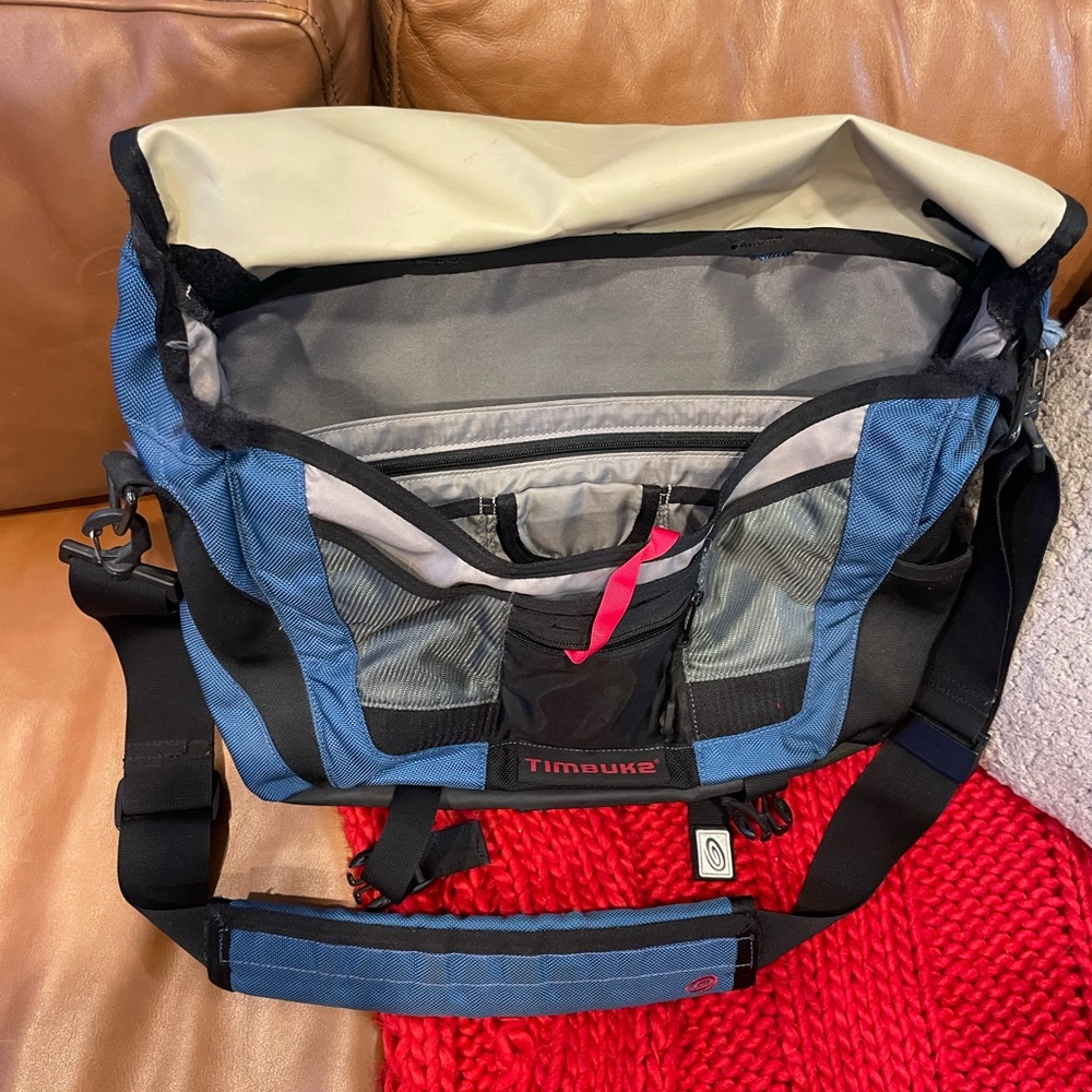 Timbuk2 classic messenger bag